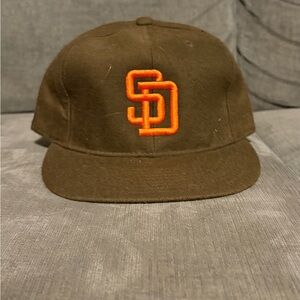 Vintage New Era San Diego Padres hat 7 1/4